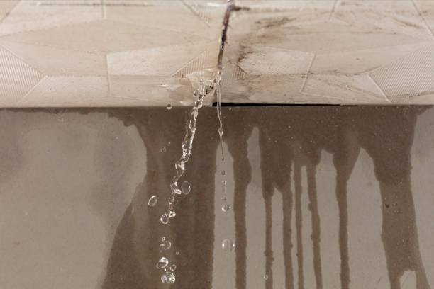 Professional Water Extraction technician working in Lisbon, OH